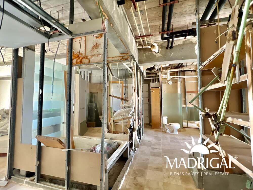 Tikal | Departamento en venta en Playa Diamante Acapulco para su reconstrucción