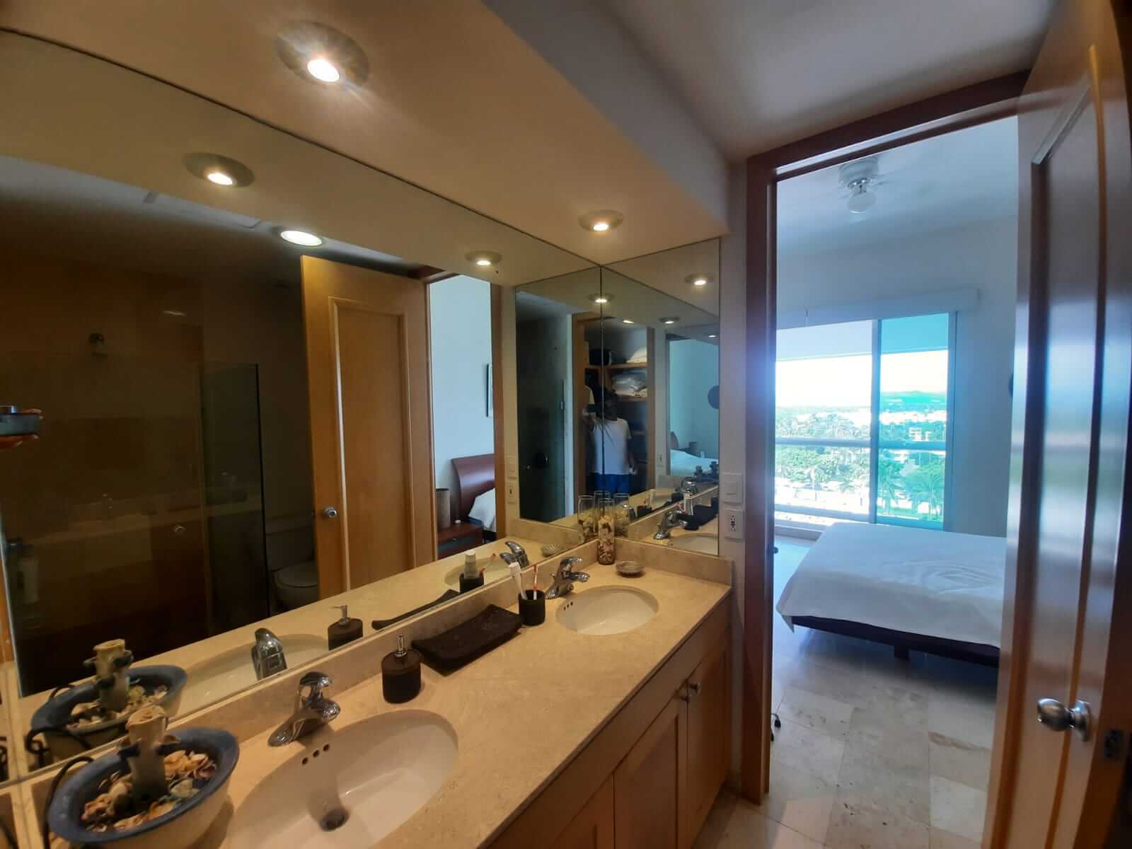 Tikal | Departamento en venta en Playa Diamante Acapulco para su reconstrucción