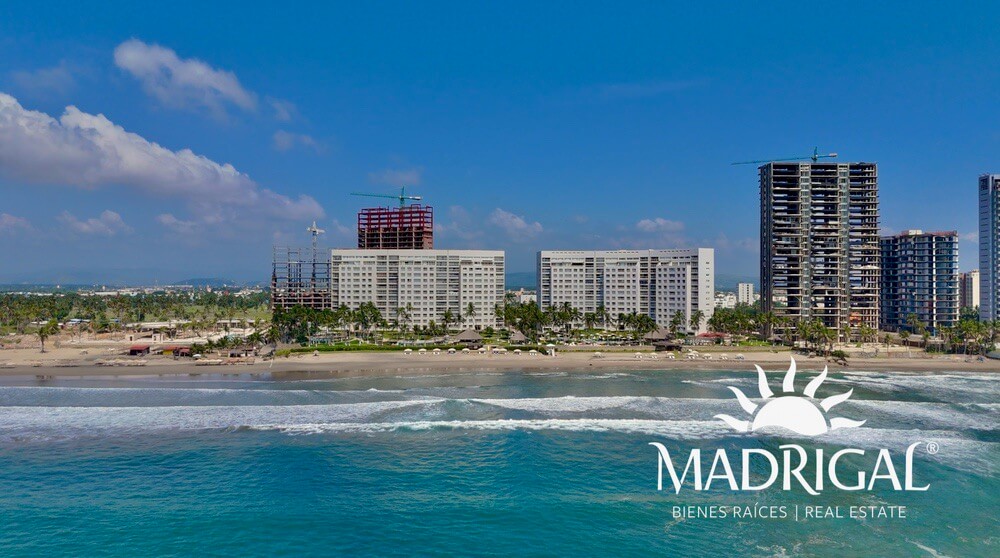 Residencial Playamar | Departamento en venta frente a playa diamante en Acapulco, de 248m2 con 4 recamaras