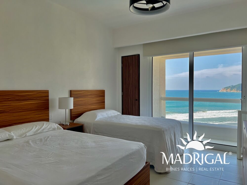 Residencial Playamar | Departamento en venta frente a playa diamante en Acapulco, de 248m2 con 4 recamaras