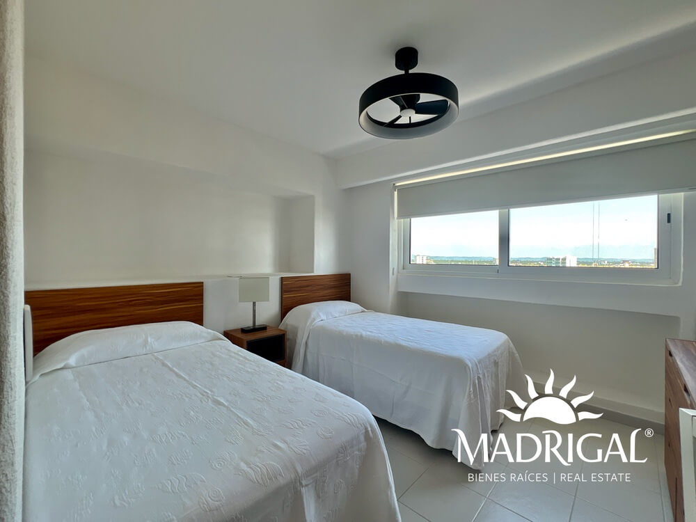 Residencial Playamar | Departamento en venta frente a playa diamante en Acapulco, de 248m2 con 4 recamaras