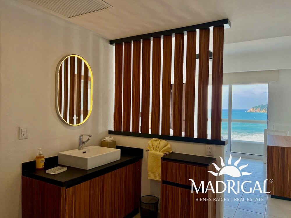 Residencial Playamar | Departamento en venta frente a playa diamante en Acapulco, de 248m2 con 4 recamaras