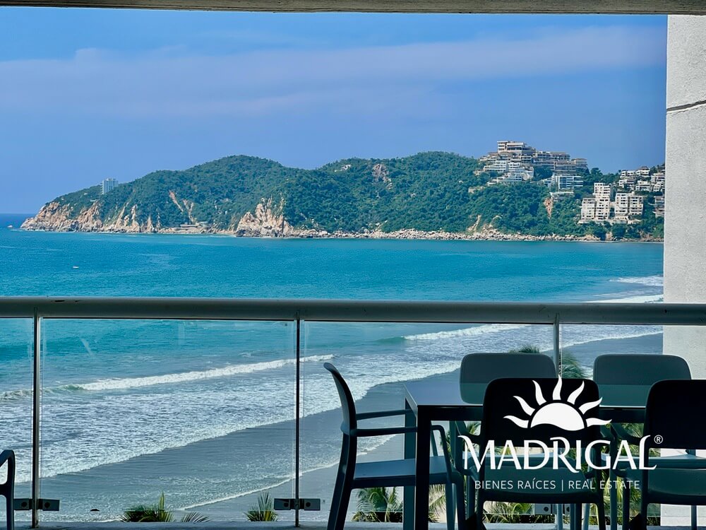 Residencial Playamar | Departamento en venta frente a playa diamante en Acapulco, de 248m2 con 4 recamaras