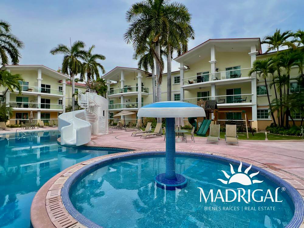 Diamante Lakes, two-bedroom apartment for sale