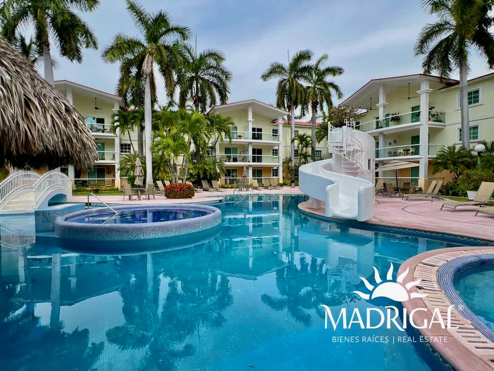 Diamante Lakes, two-bedroom apartment for sale