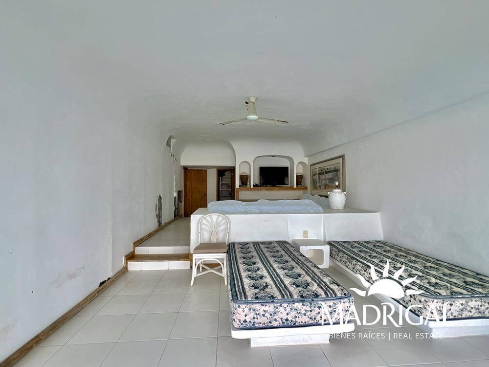 Brisamar - Pent House para su Reconstrucción Frente Al Mar con Muelle