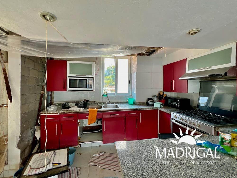 Brisamar - Pent House para su Reconstrucción Frente Al Mar con Muelle