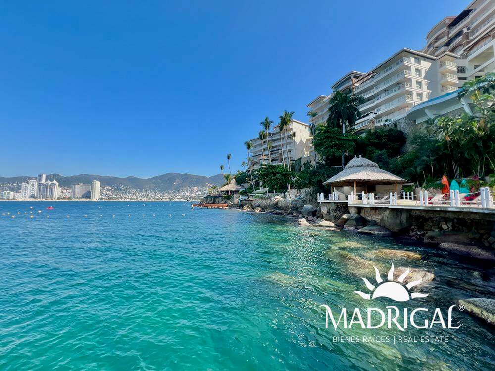 Brisamar - Pent House para su Reconstrucción Frente Al Mar con Muelle