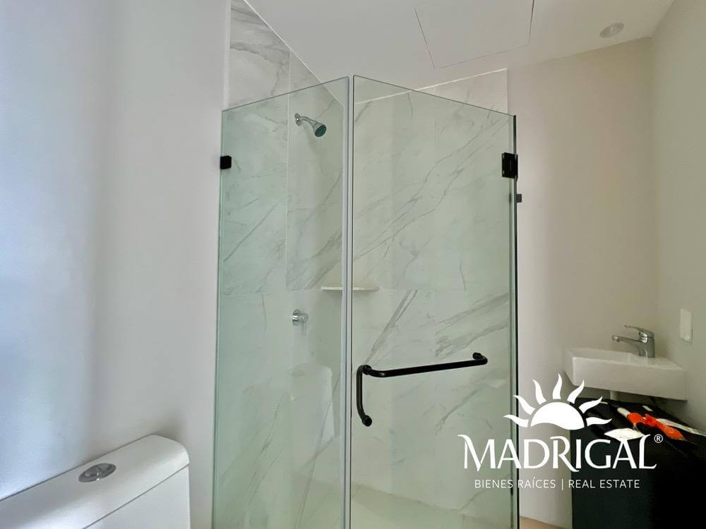 La Isla | Departamento en venta en la torre Capri de cuatro recamaras