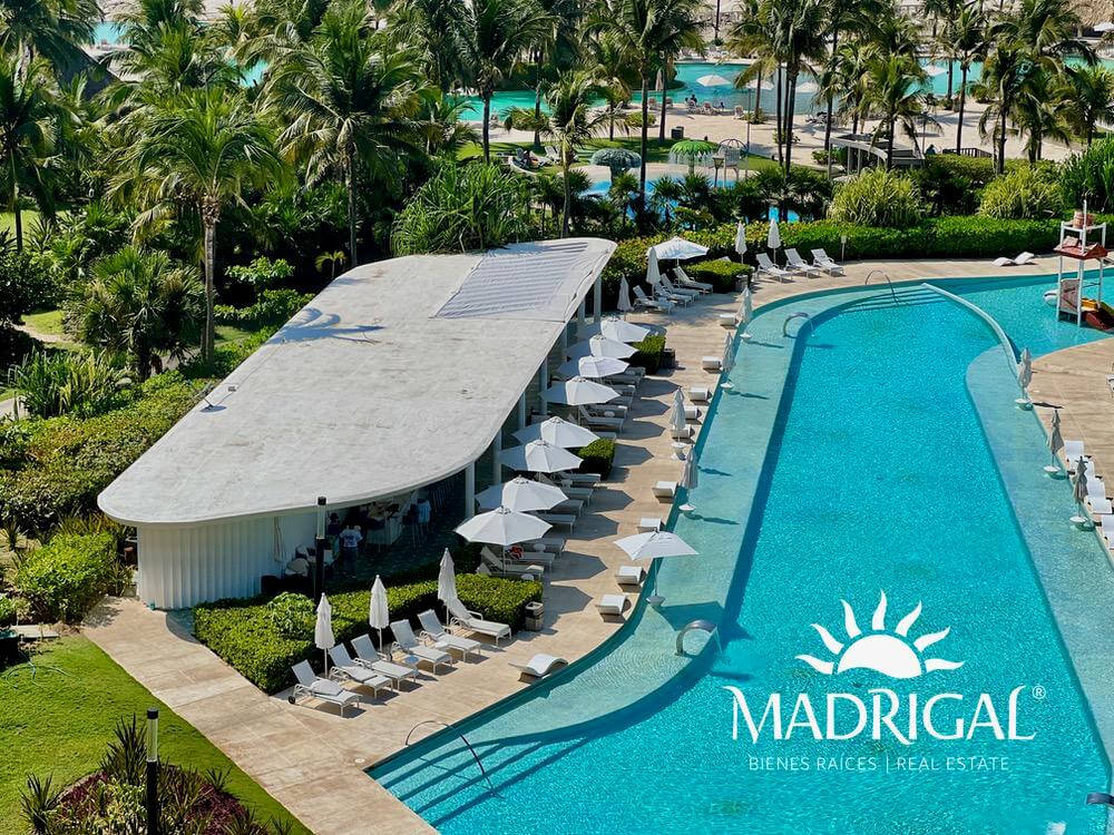 La Isla | Departamento en venta en la torre Capri de cuatro recamaras