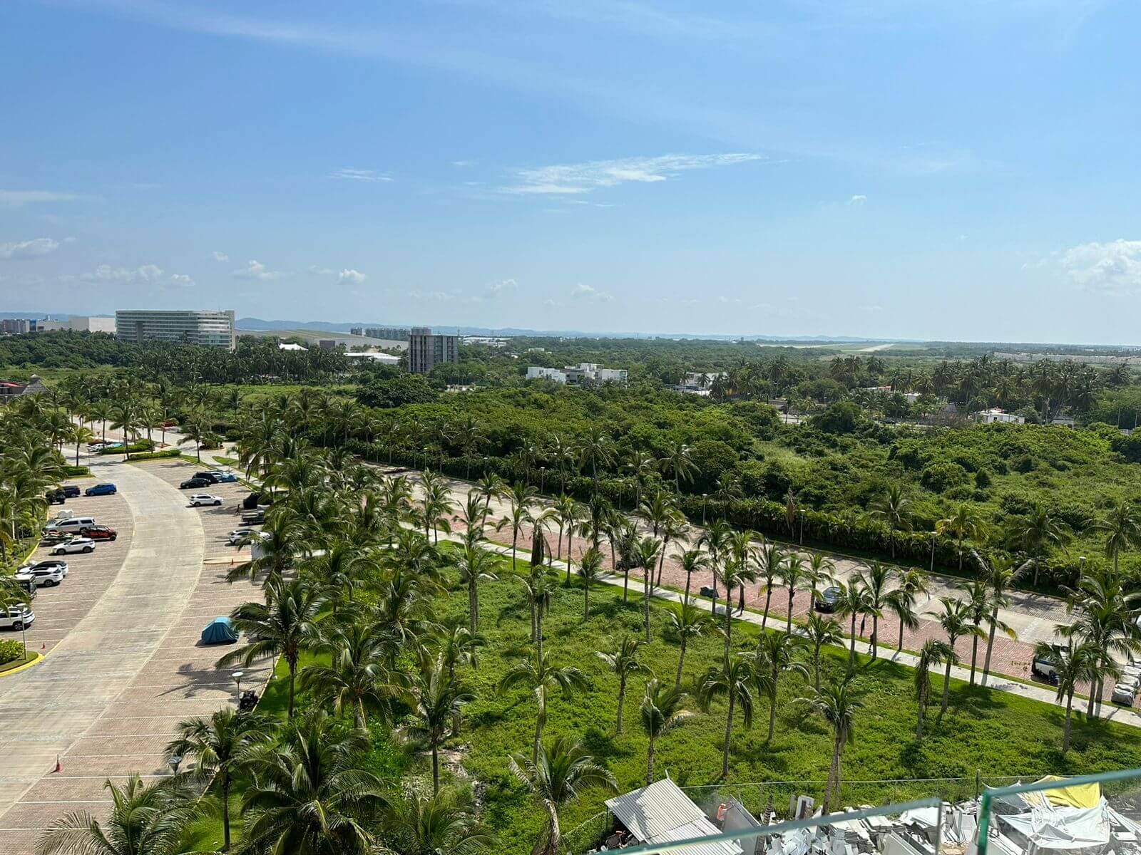 La Isla | Departamento en venta en la torre Capri de cuatro recamaras