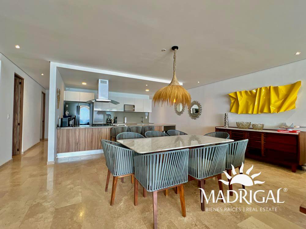 Ikaroa | Three-bedroom beachfront apartment for sale