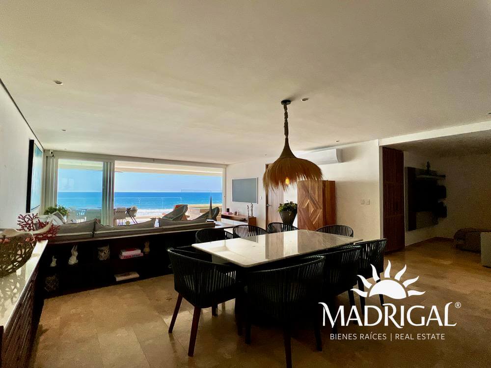 Ikaroa | Three-bedroom beachfront apartment for sale