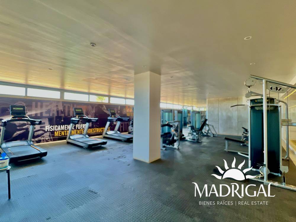 Ikaroa | Three-bedroom beachfront apartment for sale