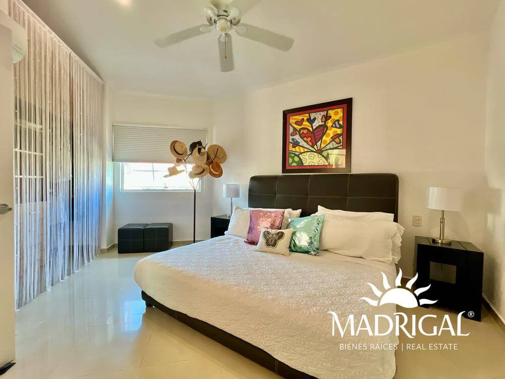 Diamante Lakes, departamento en venta de dos recamaras en un tercer nivel