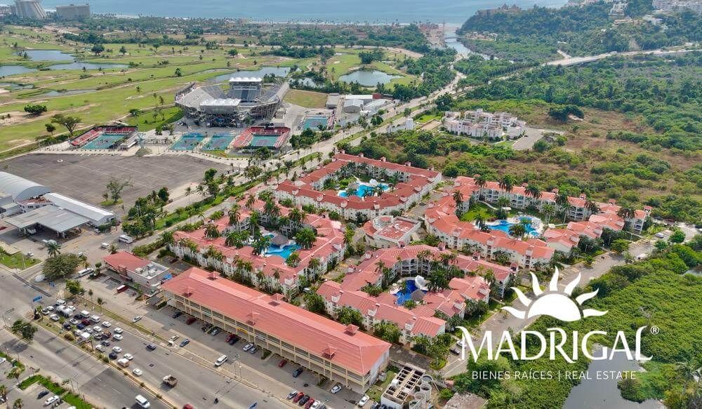 Diamante Lakes | Two-bedroom apartment for sale on the third floor