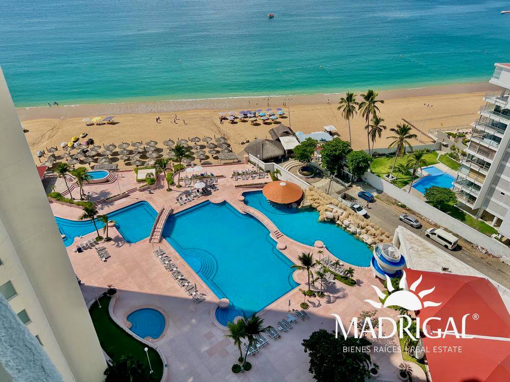 Century Resort, Departamento en venta en la bahía de Acapulco frente al mar