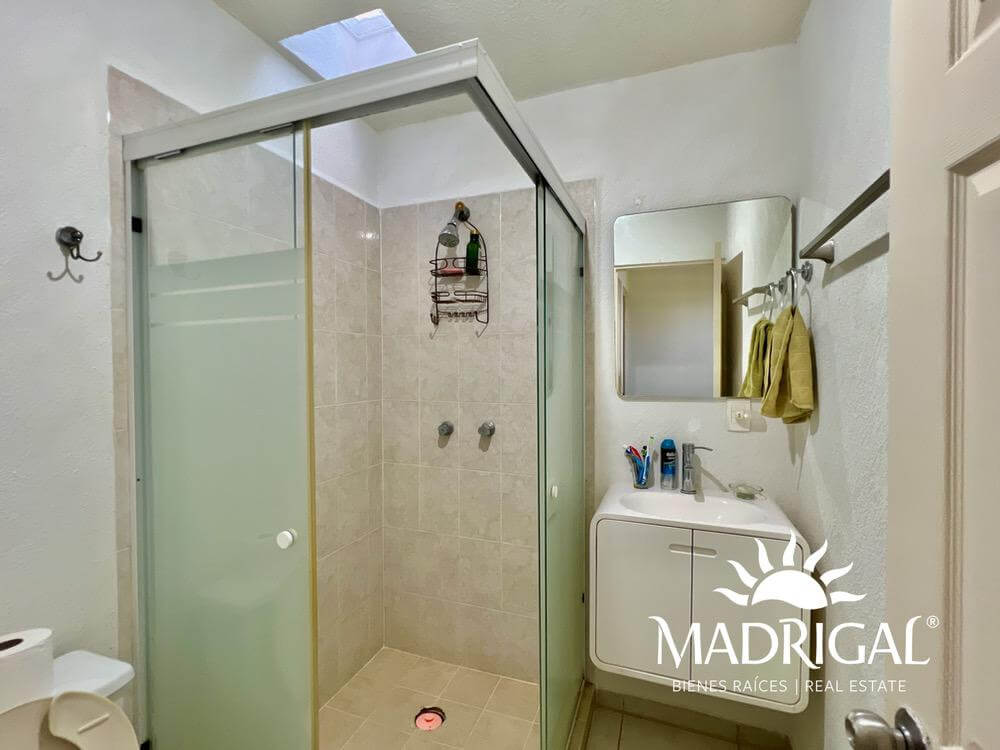 Marina Diamante, Villa en venta en esquina con amplio jardín, junto a la laguna de Tres Palos