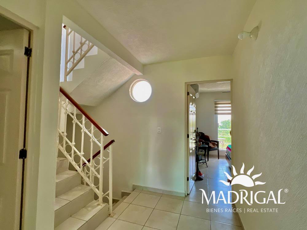 Marina Diamante, Villa en venta en esquina con amplio jardín, junto a la laguna de Tres Palos