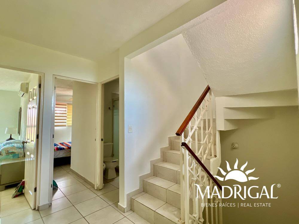 Marina Diamante, Villa en venta en esquina con amplio jardín, junto a la laguna de Tres Palos