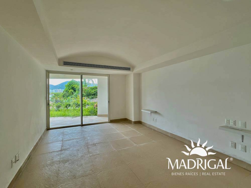 & Villas Alejandra | Departamento Garden House a la venta frente a playa en Brisas Guitarrón