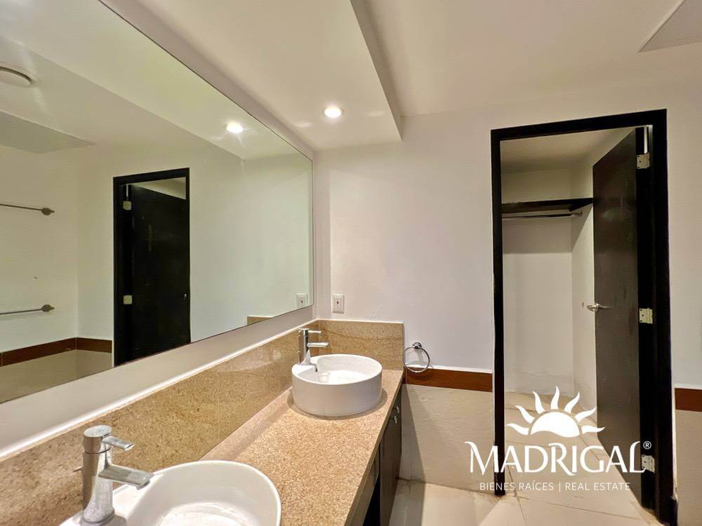 & Villas Alejandra | Departamento Garden House a la venta frente a playa en Brisas Guitarrón