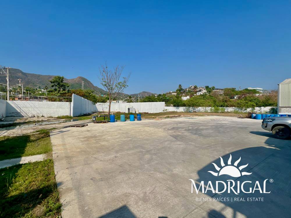 Bodega en venta en Cayaco sobre terreno de 4978 m2