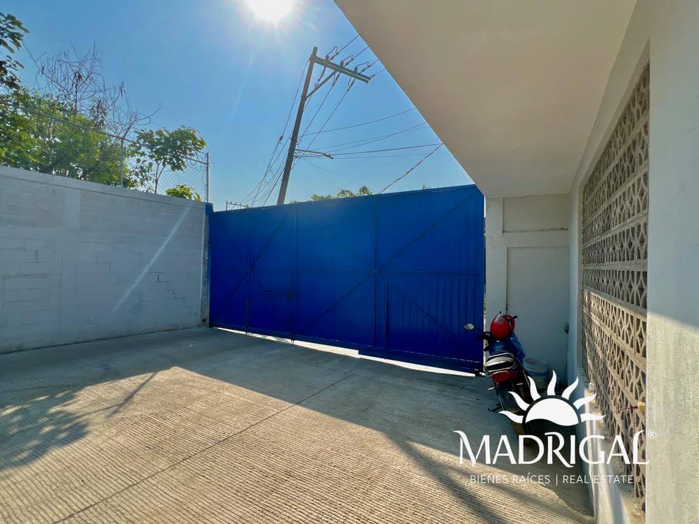 Bodega en venta en Cayaco sobre terreno de 4978 m2