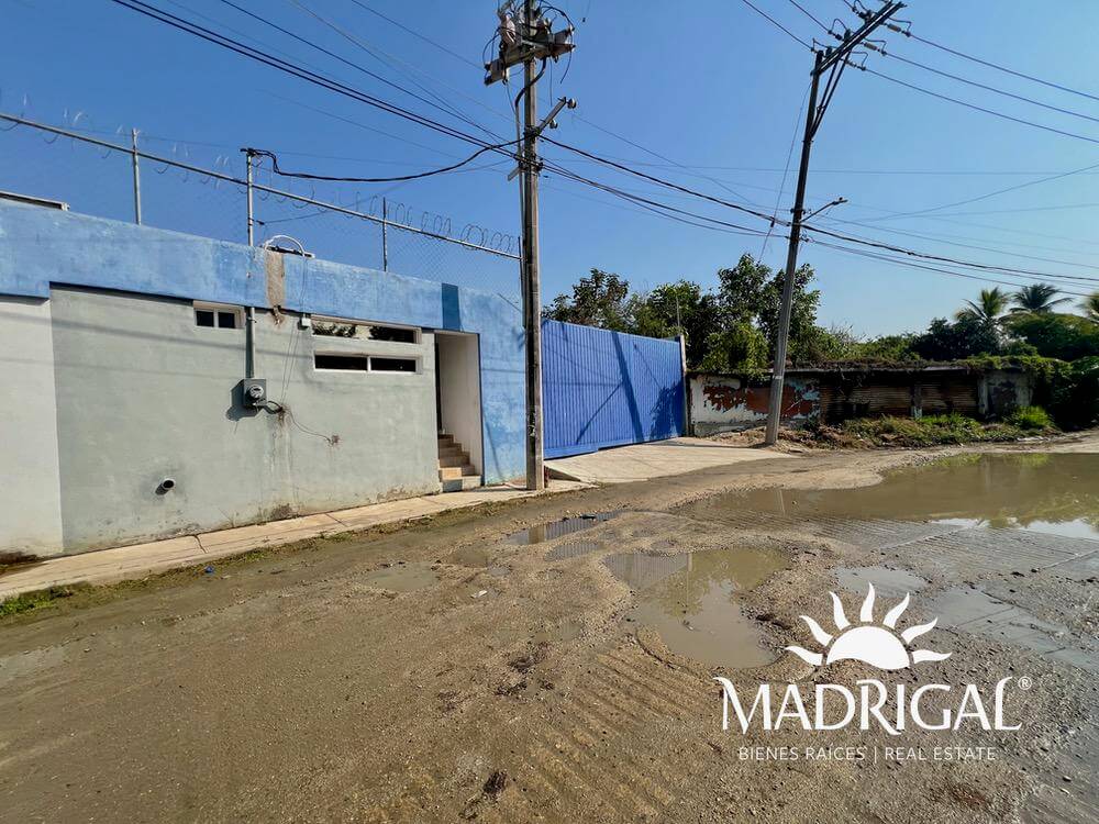 Bodega en venta en Cayaco sobre terreno de 4978 m2