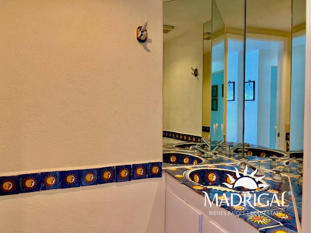 Condominio La Jolla, departamento de cuatro recamaras frente a la playa