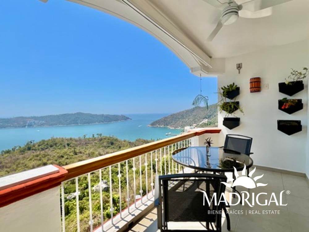 Torre Persa | Suite con excelente vista a Playa Diamante en Pichingue Diamante &&&