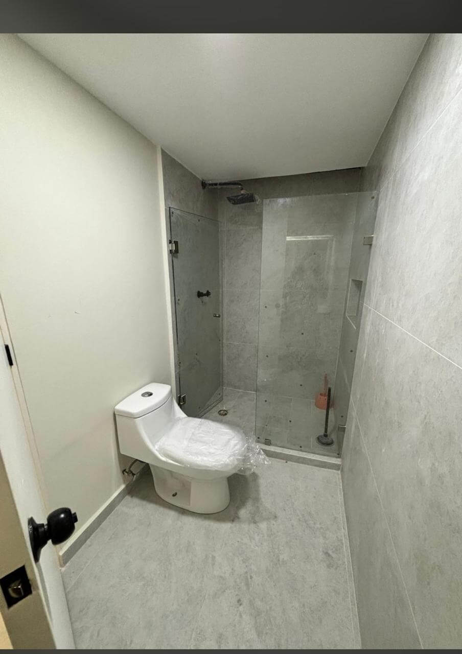 & Antibes | Departamento remodelado en venta en la bahía de Acapulco de tres recamaras