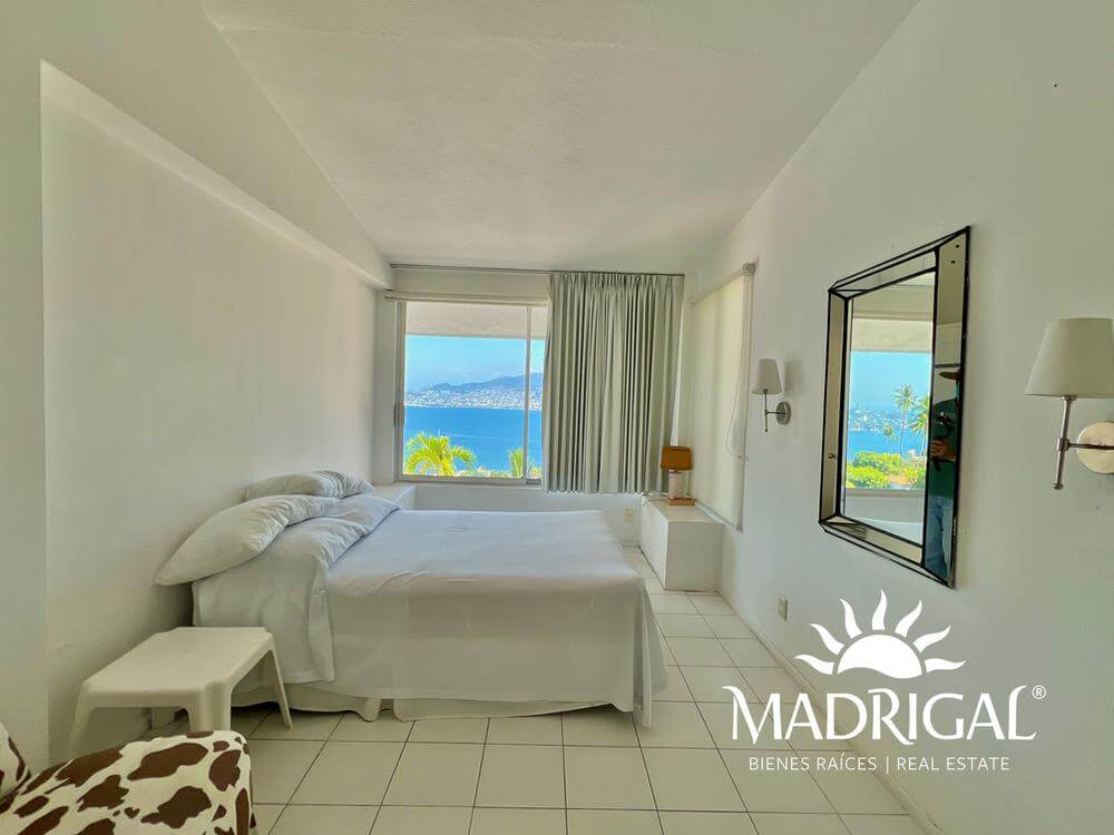 Casa en venta en las Brisas Sección la Concha en Acapulco, con vista a la bahía