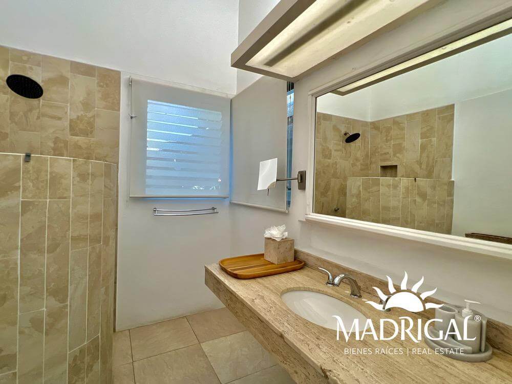 Casa en venta en las Brisas Sección la Concha en Acapulco, con vista a la bahía