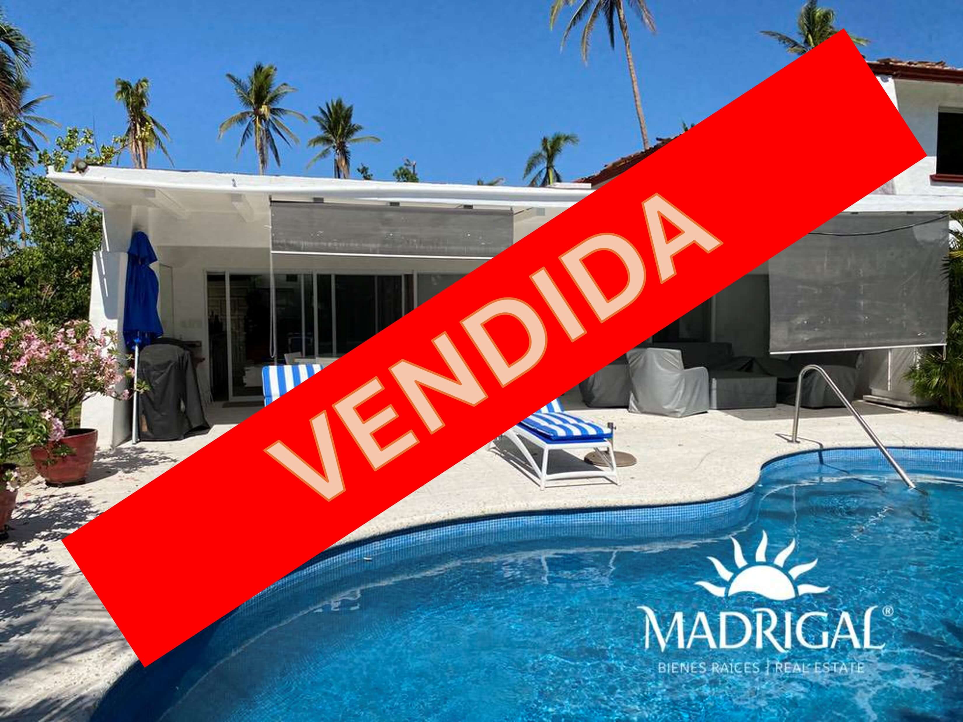 Villas Princess I Villa de un solo nivel a la venta remodelada en Playa Diamante 