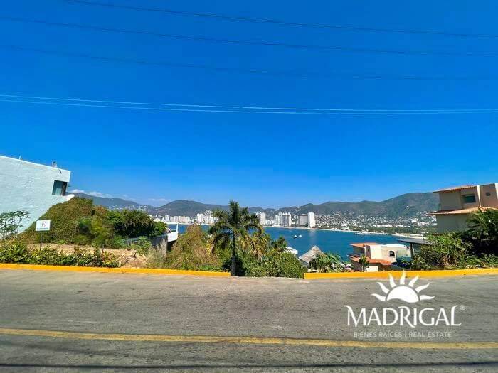 Condominium land for sale of 2695 m2 in Brisas Guitarrón