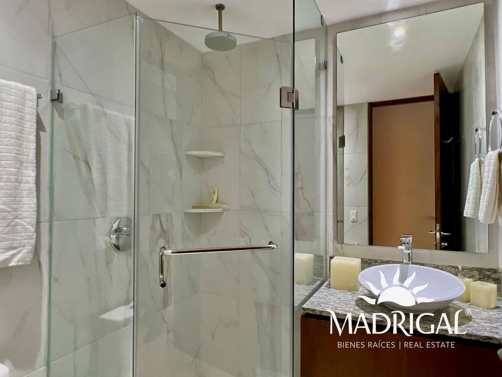 Isla | Departamento en Venta en torre Emerald de tres recamaras en nivel jardín