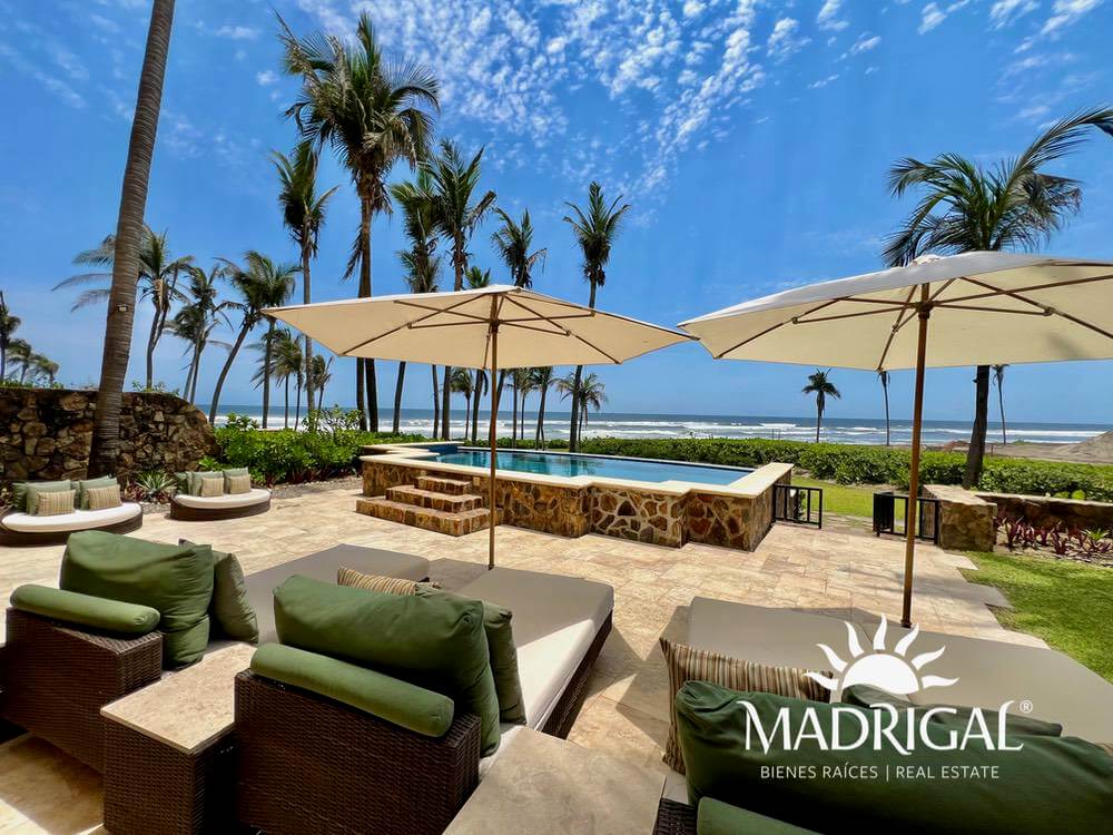 Del Mar Tres Vidas | Departamento en venta en nivel jardín con alberca propia