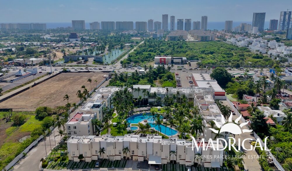 Villa Caracol | villa en condominio horizontal sobre el Boulevard de las Naciones en Acapulco