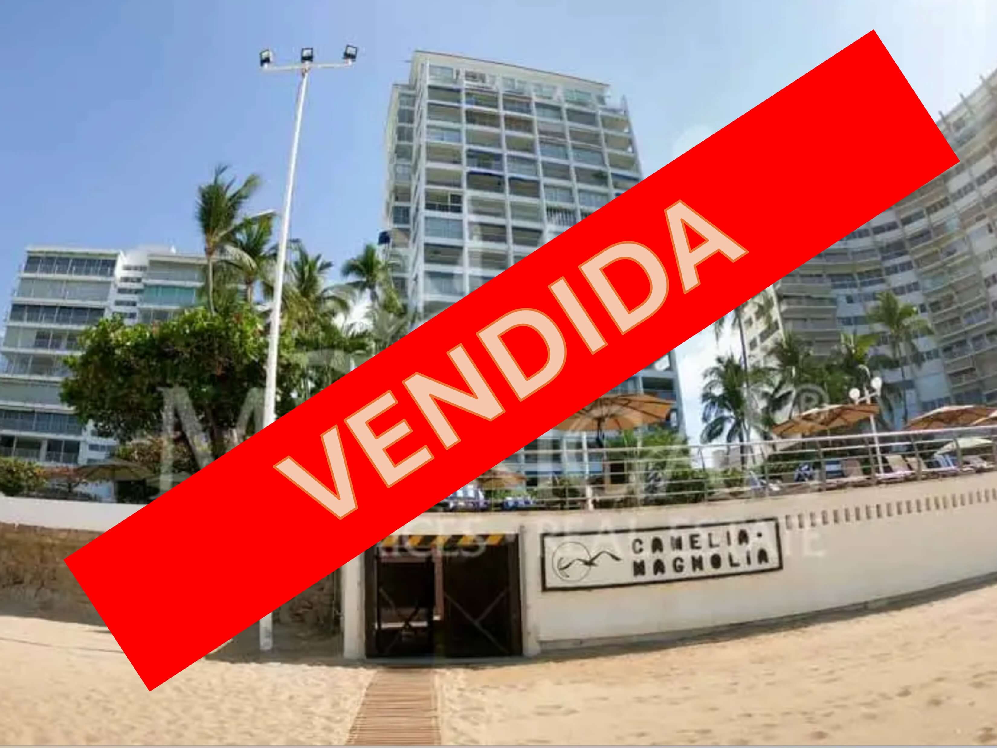 Apartment for sale beachfront in the Camelia and Magnolia condominium in Acapulco Bay