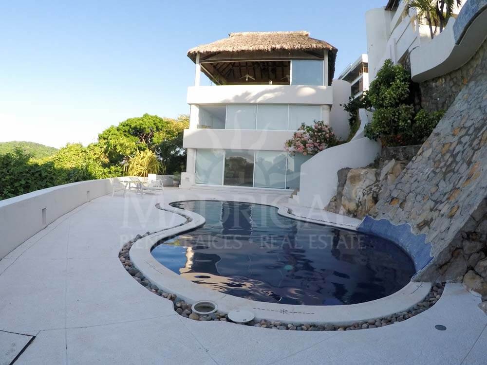 Penthouse en venta en Real del Sol para reconstrucción en Real Diamante