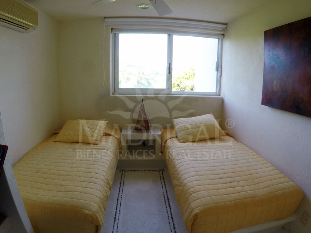 Penthouse en venta en Real del Sol para reconstrucción en Real Diamante