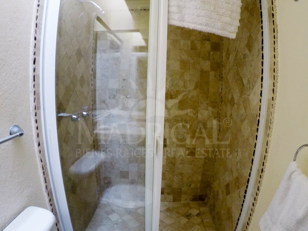 Penthouse en venta en Real del Sol para reconstrucción en Real Diamante