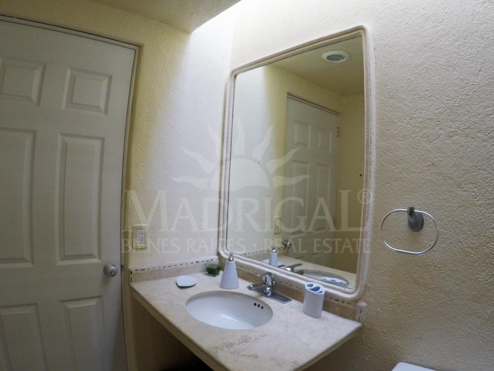 Penthouse en venta en Real del Sol para reconstrucción en Real Diamante