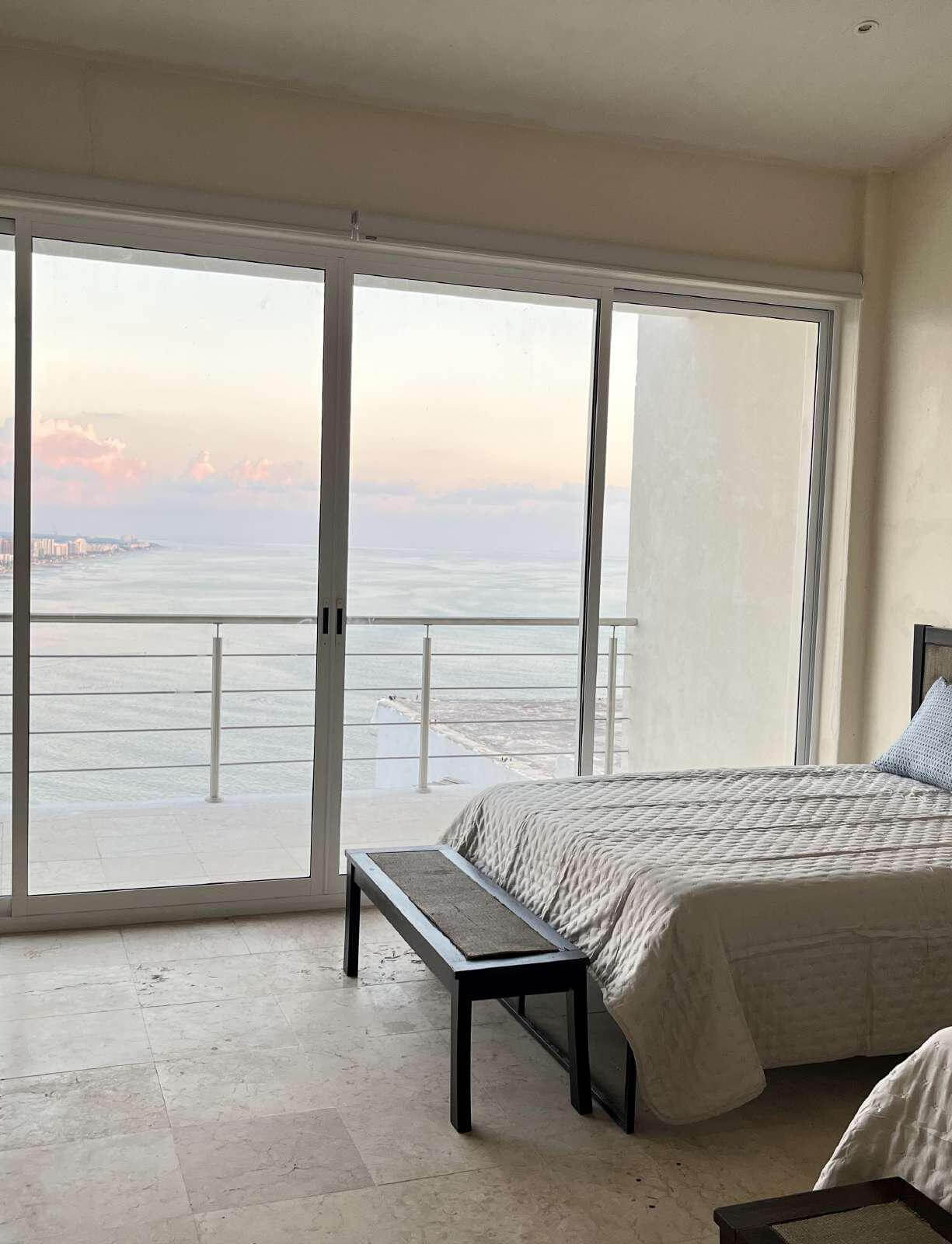 Villa en venta en Real Diamante con vista a Playa Diamante Acapulco