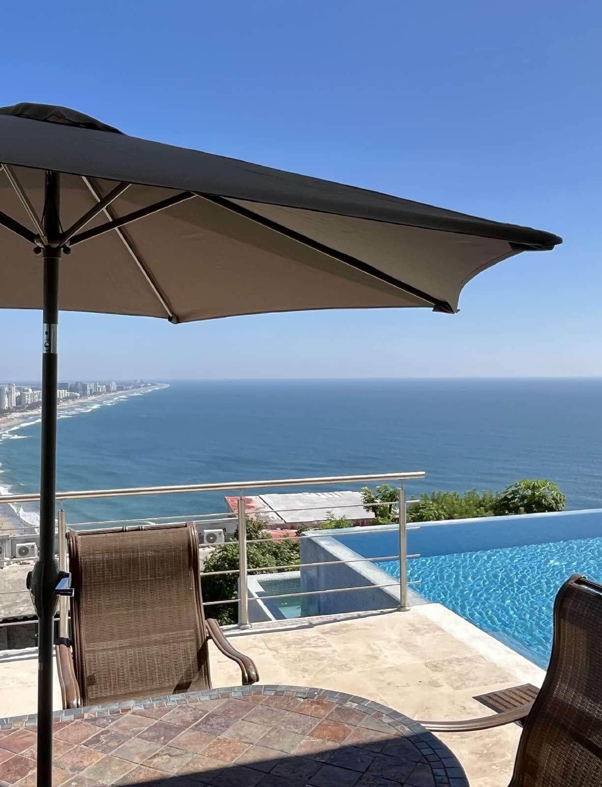 Villa en venta en Real Diamante con vista a Playa Diamante Acapulco
