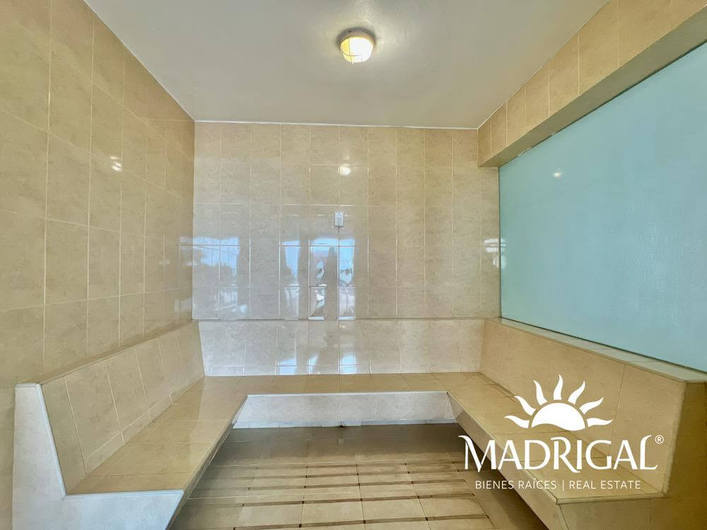 Ave de Paraiso | Departamento en venta sobre la Escenica de gran formato y excelente vista