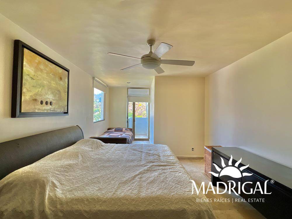 Antibes | En venta departamento en la bahía de Acapulco de tres recamaras