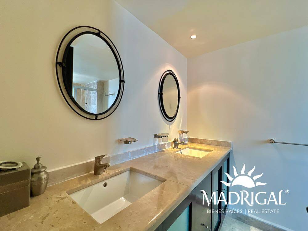 Antibes | En venta departamento en la bahía de Acapulco de tres recamaras