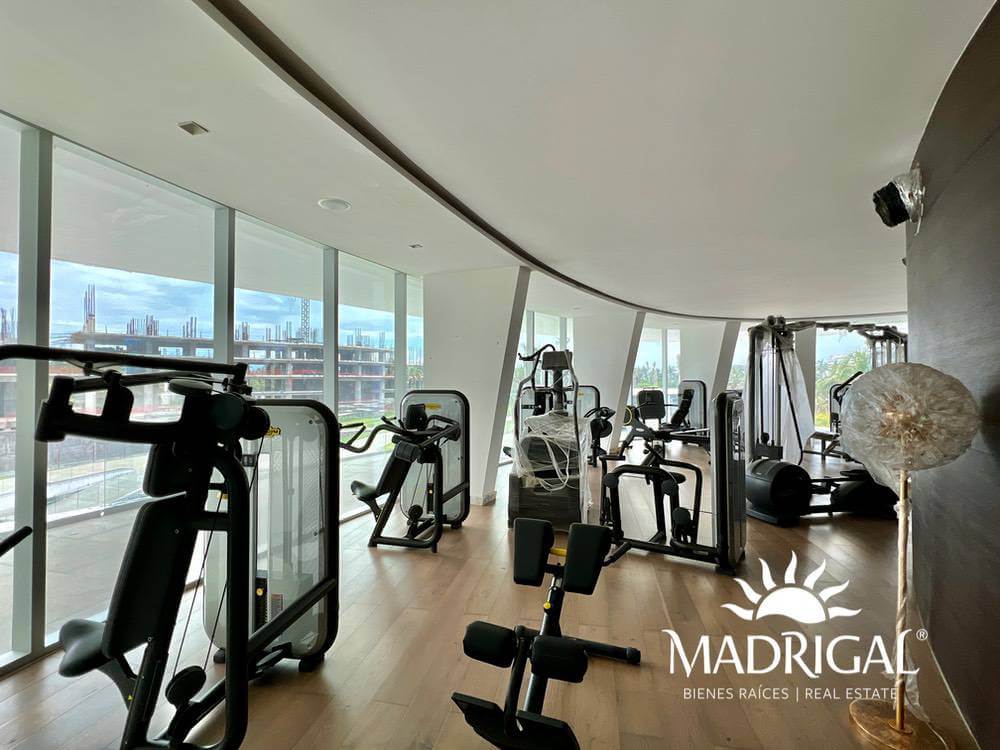 Mare | Departamento en venta de cinco recámaras en Playa Diamante Acapulco